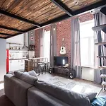 три 2-уровневые квартиры для 12 человек 4 км от аркадии