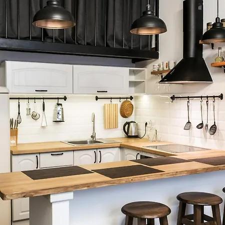 три дворівневі квартири для 12 гостей *