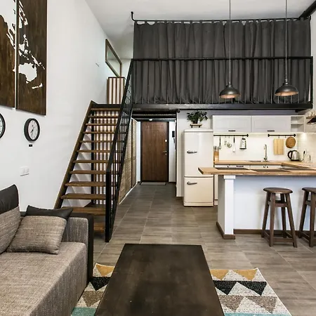 три дворівневі квартири для 12 гостей * Odessza