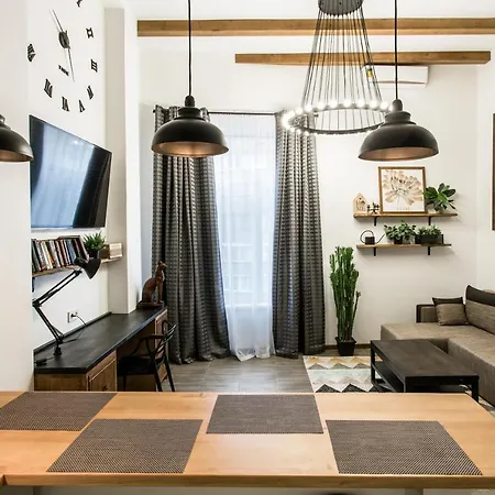 три дворівневі квартири для 12 гостей Apartman