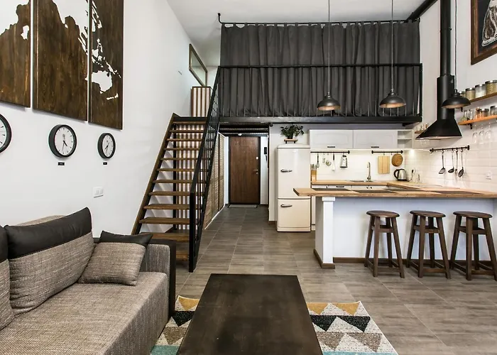 три дворівневі квартири для 12 гостей * Odessza