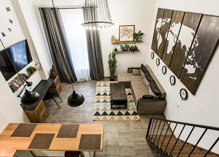 три дворівневі квартири для 12 гостей Odessza