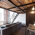 Daire три дворівневі квартири для 12 гостей Odessa