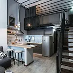 три дворівневі квартири для 12 гостей Daire