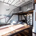 три дворівневі квартири для 12 гостей *